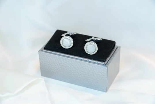 white stone cufflinks box